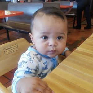 Meet your Posher, Yimi